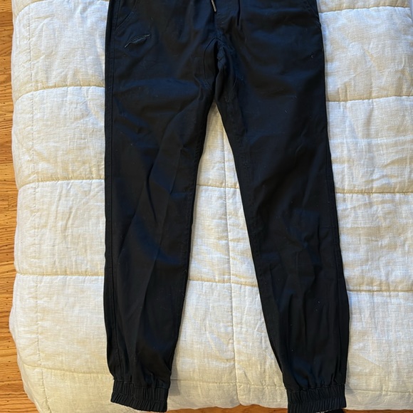 Publish Joggers - Picture 3 of 5